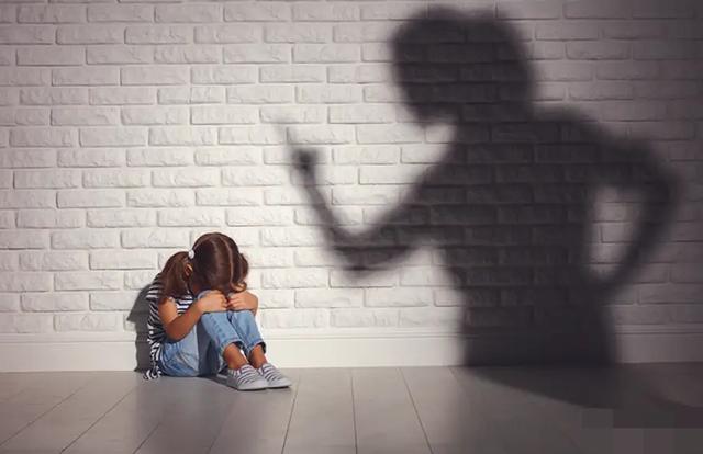 我的父母是转亲，我是个不会笑的孩子，我的爷爷是个