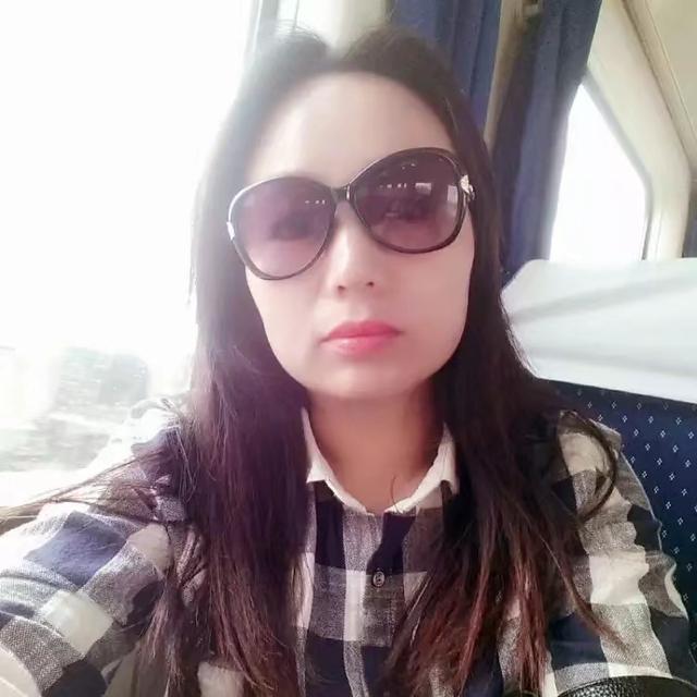 我的父母是转亲，我是个不会笑的孩子，我的爷爷是个