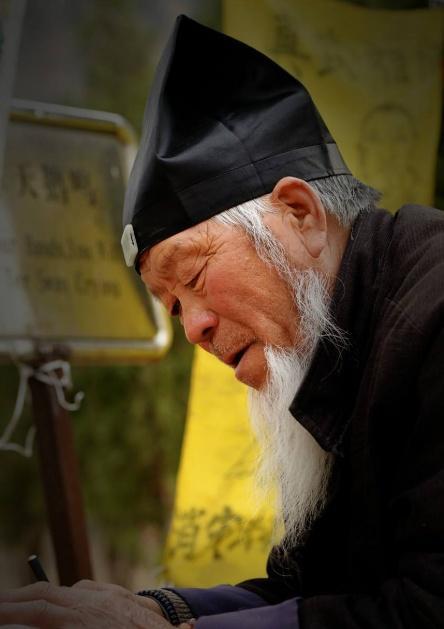 @￥看手相，古人为什么算得准？说出来吓你一跳