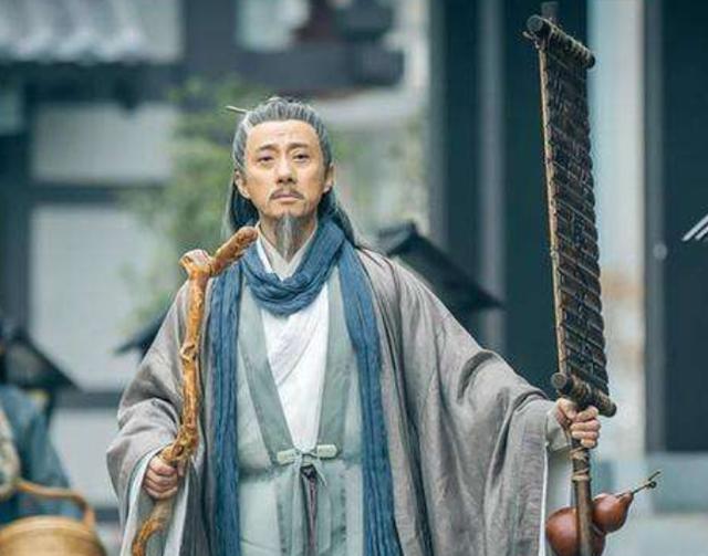 袁天罡：“王”字少一笔，你会先想到什么字？字不同人生也不同