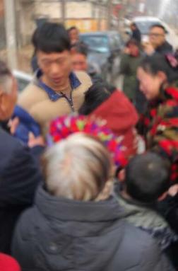 「独家调查：贩童的罪恶」邻居亲手把我送给人贩子