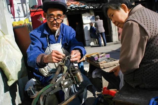15年前的弄堂绝版照：那时候大家都不富裕，可是都非常善良