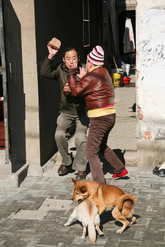 15年前的弄堂绝版照：那时候大家都不富裕，可是都非常善良