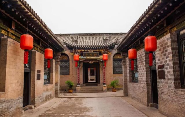 老祖宗俗语：“家开青龙门，赛过祖宗坟”，啥是青龙门，有何深意