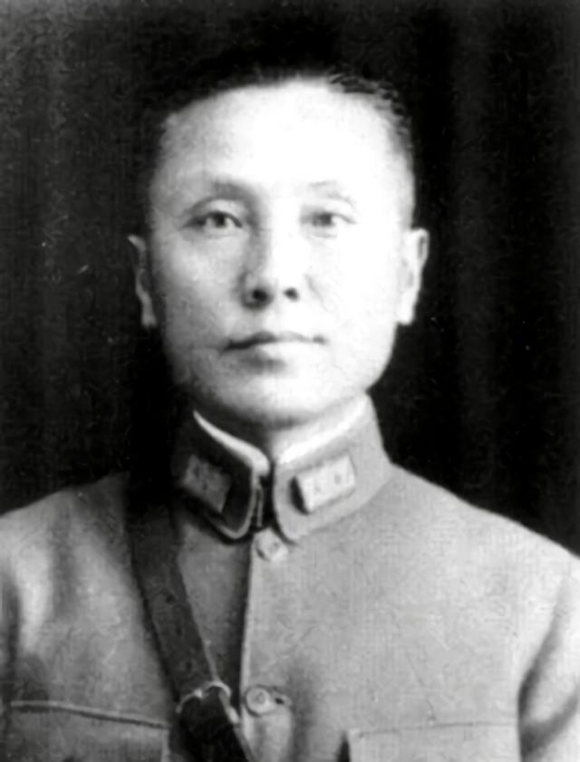 从出生就入狱，8年牢狱生活从未尝过糖果的味道，牺牲前身中数刀