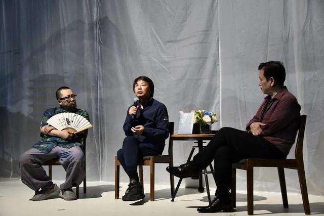 刘震云长篇新作《一日三秋》：把小说做成一场轰轰烈烈的世间大戏