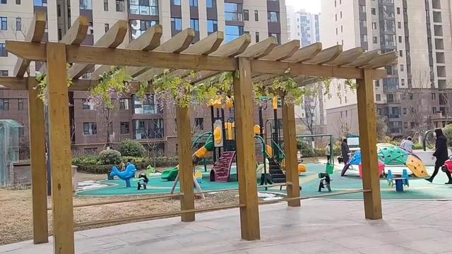 过路的兄弟俩