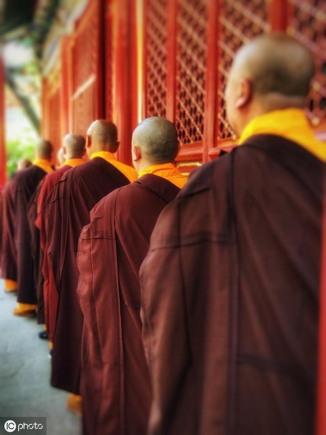 考佛学院竟比高考还难：没有考试范围，英文翻译佛家故事，学业繁重没时间开直播