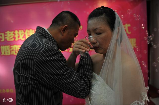 @￥先生说离异女子会再婚，却没有告诉她再婚之年是凶兆！