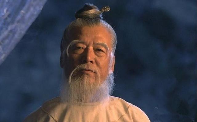 袁天罡给3人看相，预言他们未来必当大官，3人走后他却直叹可惜