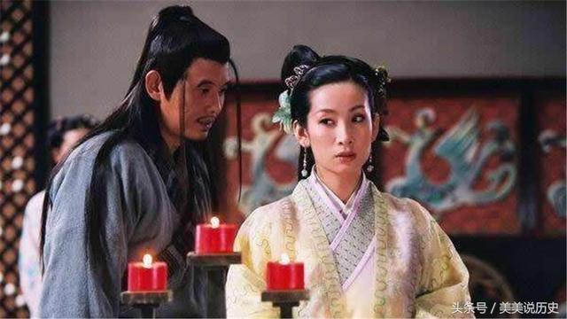 据说他是星辰下凡，是@￥看相的祖师爷，是大隐于朝的第一人！
