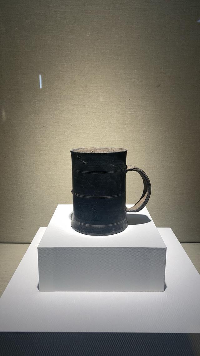 第四个杯子的故事，说你是个鸟人，还真能找到杯子盖为证