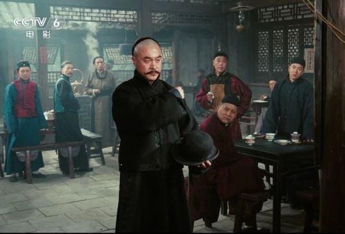 《茶馆》一览半个世纪的社会风云，道尽各色人物的辛酸命运