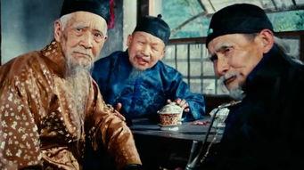 《茶馆》一览半个世纪的社会风云，道尽各色人物的辛酸命运