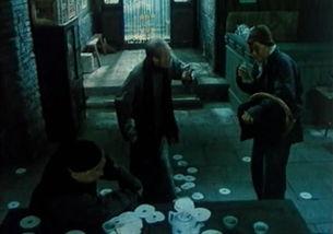 《茶馆》一览半个世纪的社会风云，道尽各色人物的辛酸命运