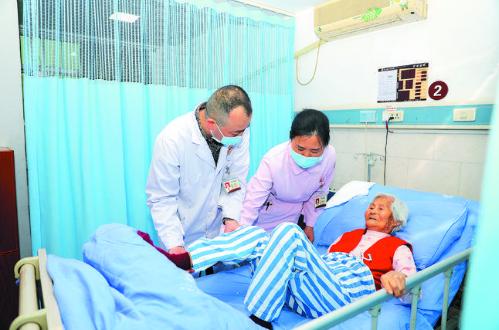 半路夫妻为什么走不长？68岁老人倾诉：事不关己，无所畏惧