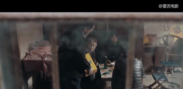 剧情电影：为了10万块彩礼，老两口卖车卖粮，甚至去街上碰瓷讹钱