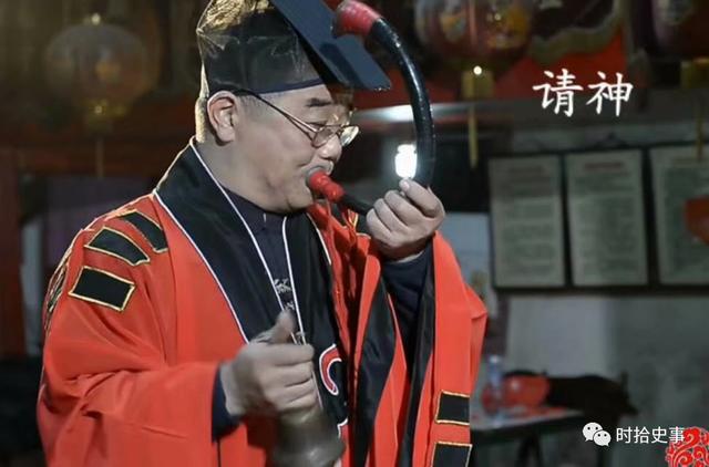 风里雨里，算（piàn）命（ zǐ ）大师在景区等你