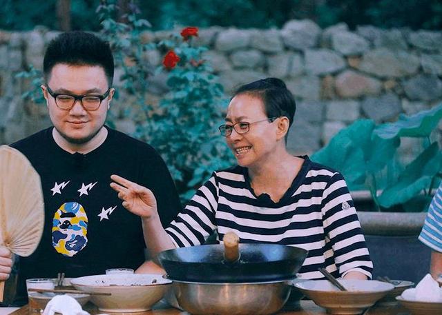 多年前美间谍夫妇潜伏在清华大学，被宋丹丹前公公揪出，结局如何