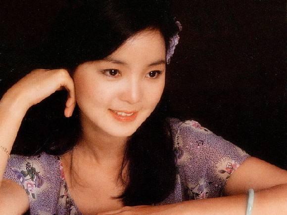 这些都是童子花姐命特征：婚配爱情困难坎坷是主要特点之一