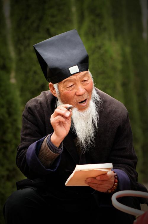 唐朝奇事：丈夫外出经商半年 @￥先生乘虚而入 夺财霸妻迎开挂人生