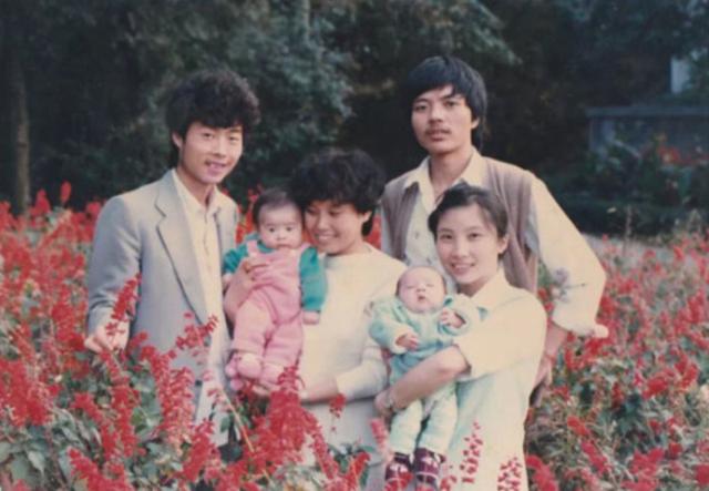 坚强母亲张雪霞：儿子被拐丈夫抑郁自杀，25年后才知：网友是儿子