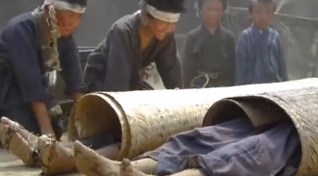 朱元璋问@￥：你何时会死？@￥：就在今日，朱元璋：拖出去斩了