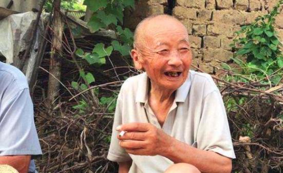 老话“十个光头九个富，一个不富就会孤”何意？老祖宗的话可信吗