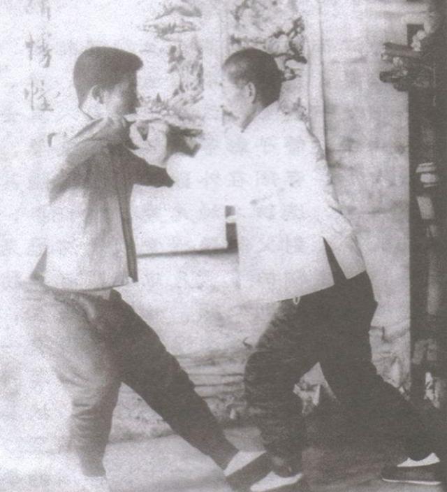 孙禄堂70岁大败日本五大高手，3年后预感大限将至，提前让人烧纸