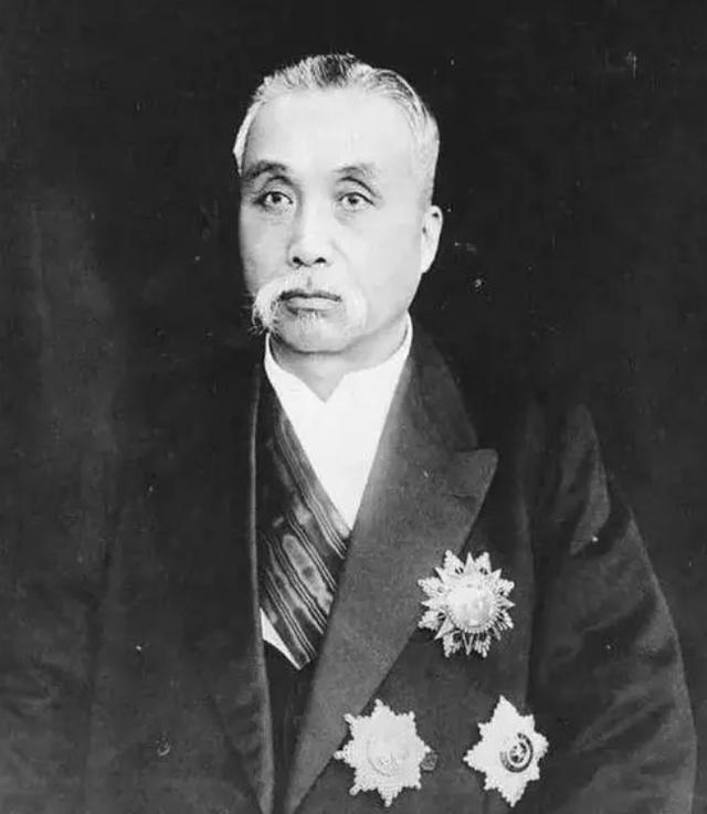 孙禄堂70岁大败日本五大高手，3年后预感大限将至，提前让人烧纸