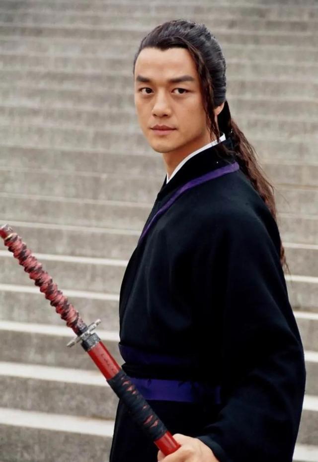 @￥师曾对我说：一生坎坷，无论爱上什么女人，都不会有好的结果