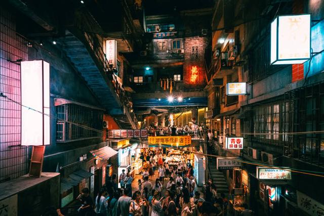 没有哪座城，比它更会玩流量