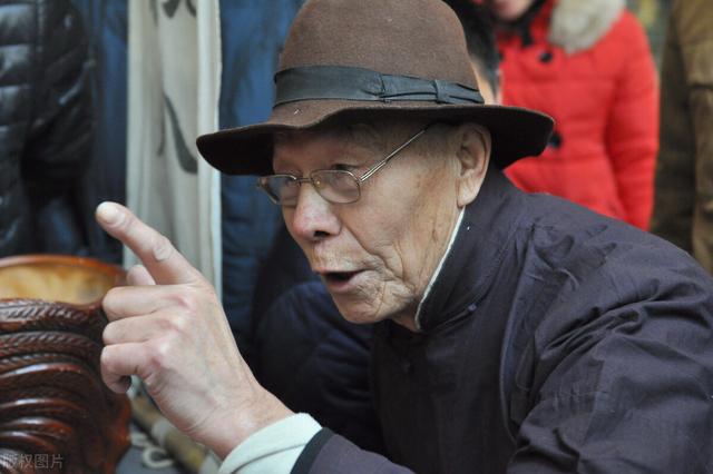 （乡土散文）算卦人“黄半仙”
