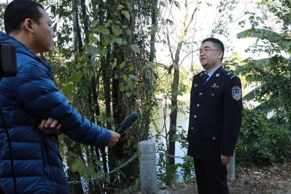 男子与家人失散32年，长沙民警跨省助团圆