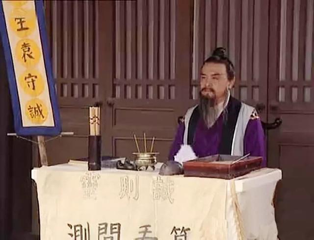 西游中金色鲤鱼代表什么？李世民还魂看到它为何不想走？