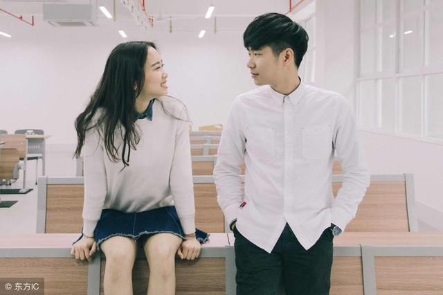 和同岁妻子刚结婚不久，@￥先生却说，你的老婆比你大了三岁