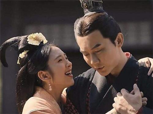 相士给曹丕@￥：能活到80岁，曹丕40岁去世时说：你算得可真够准