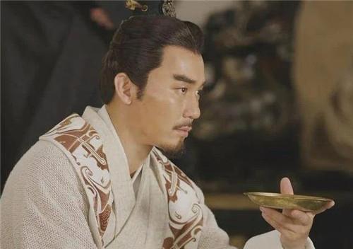 相士给曹丕@￥：能活到80岁，曹丕40岁去世时说：你算得可真够准