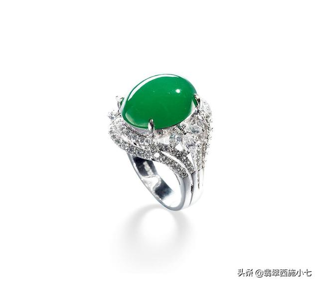 明星同款揭秘！原来范冰冰常年佩戴翡翠戒指的原因是这个？