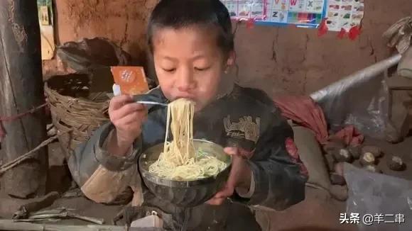 我不是你亲儿子，那我是谁生的？我不该纠结这个问题的