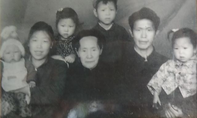 大学生写家史︱走出麻十坡