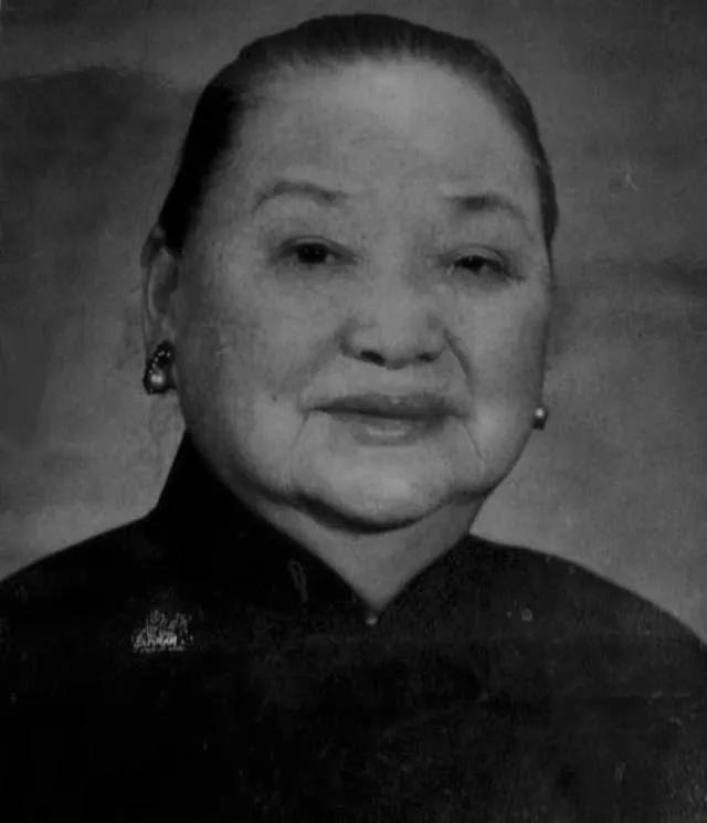 胡适老婆江冬秀：舌战北大教授，不打草稿连怼半小时，律师都惊了
