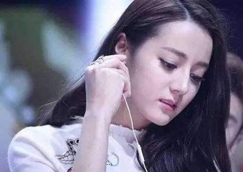 真没发现，原来杨幂走路是严重的外生辰，和刘涛有一拼了！