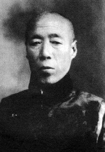 陪伴慈禧53年的大太监李莲英:8岁就拿到的处世哲学，护他一世周全