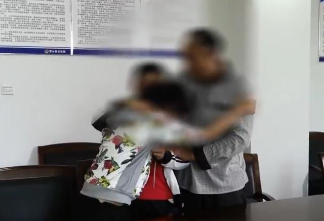 2019年，少女因@￥人财两空，嫌疑人落网时狡辩：我肾虚