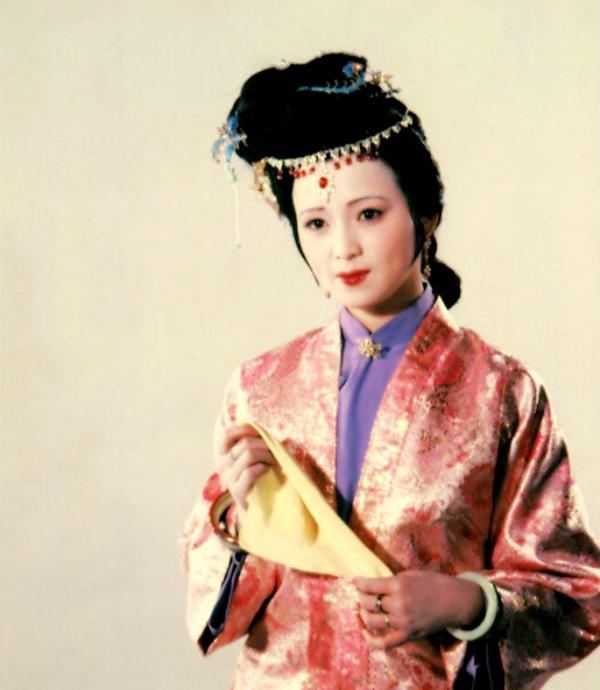 《红楼梦》里“美中不足”的那些人和事