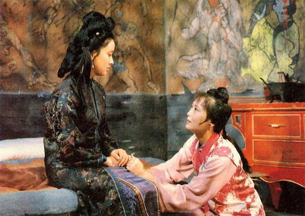 《红楼梦》里“美中不足”的那些人和事