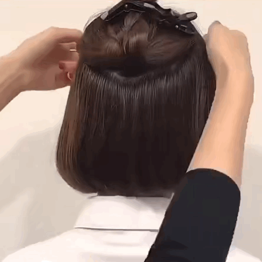 女人情绪的大大大大波动：剪完头发