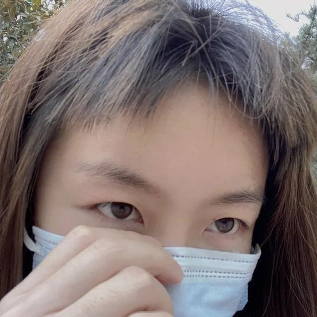 女人情绪的大大大大波动：剪完头发