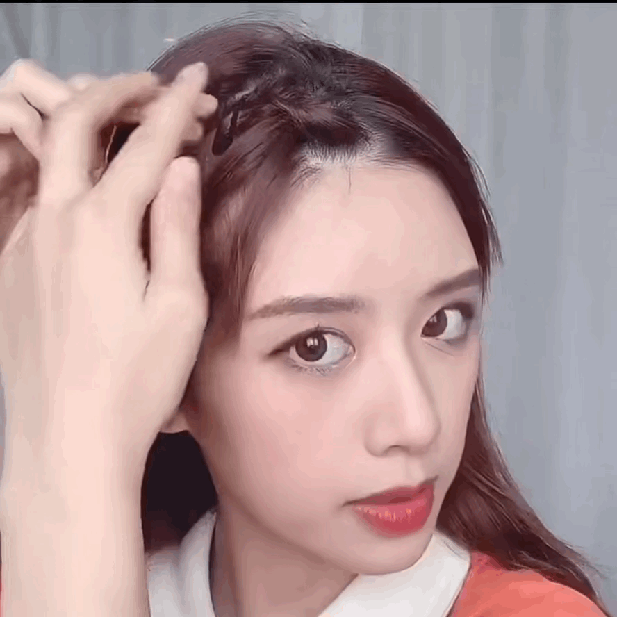 女人情绪的大大大大波动：剪完头发